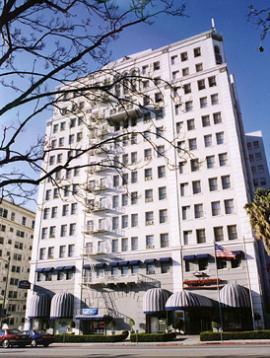 Wilshire Royale Howard Johnson Hotel - Los Angeles — Photos 3